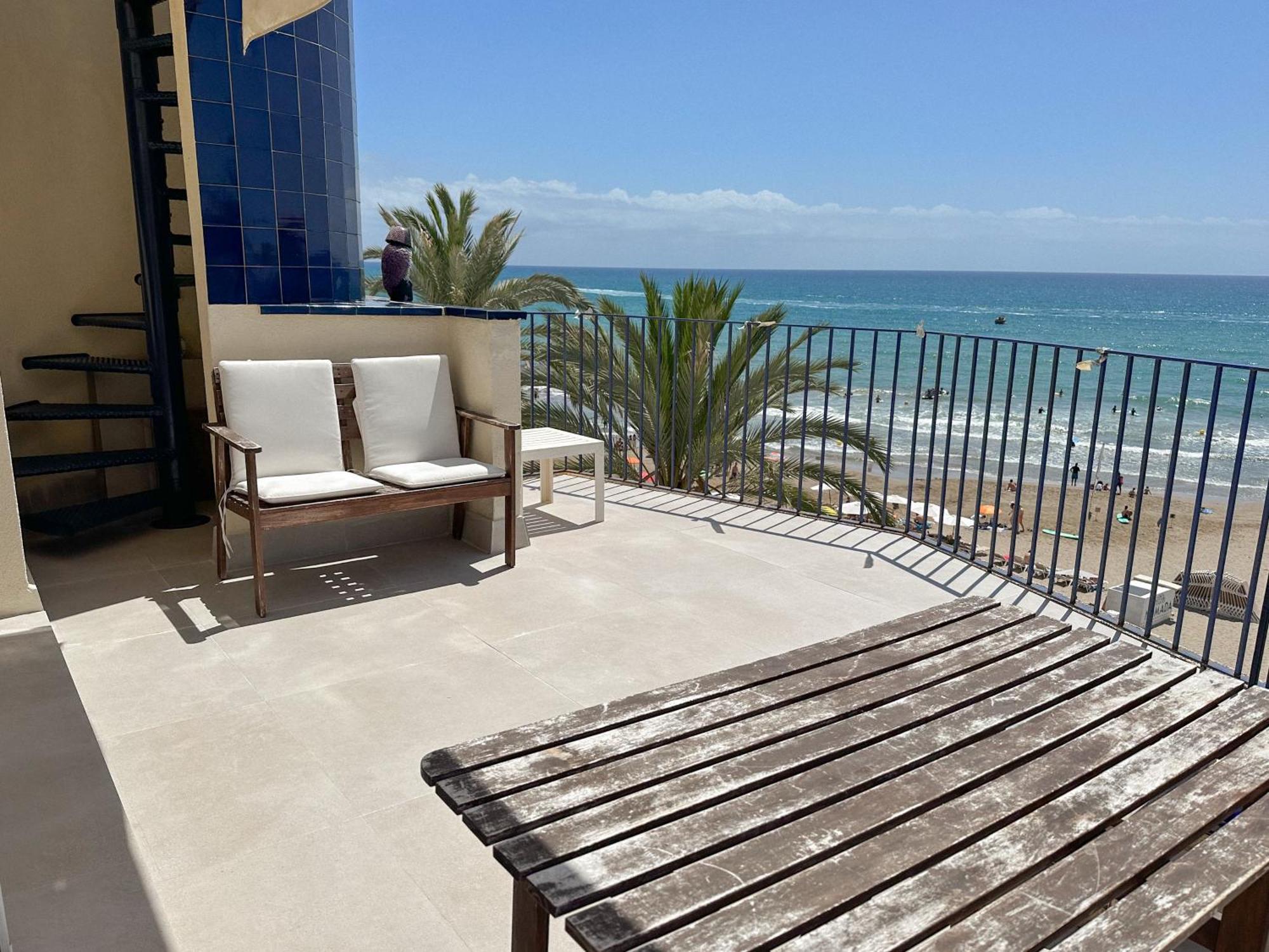 Sitges Aiguadolc Playa Apartment Bagian luar foto